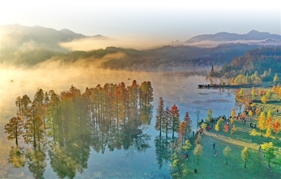為何選在中國鄉(xiāng)村,發(fā)出黃山秋之邀約?